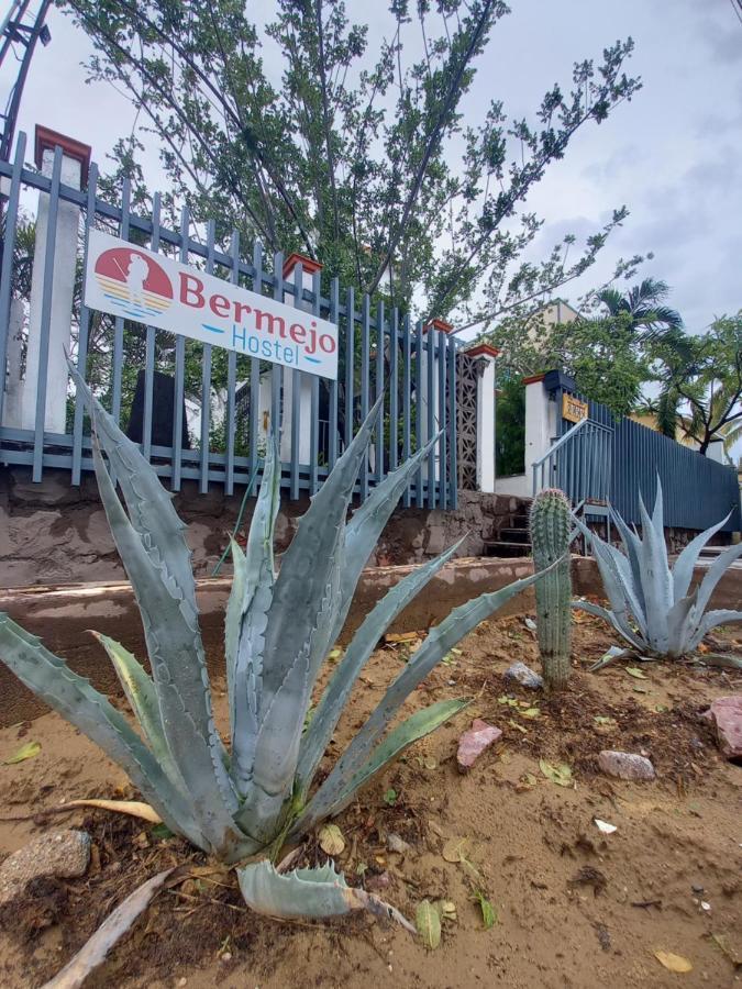 Bermejo Hostel La Paz Dış mekan fotoğraf