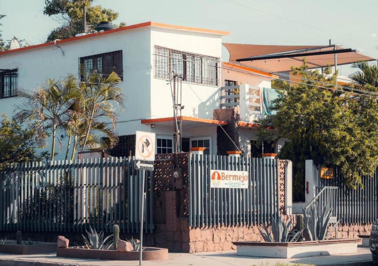 Bermejo Hostel La Paz Dış mekan fotoğraf